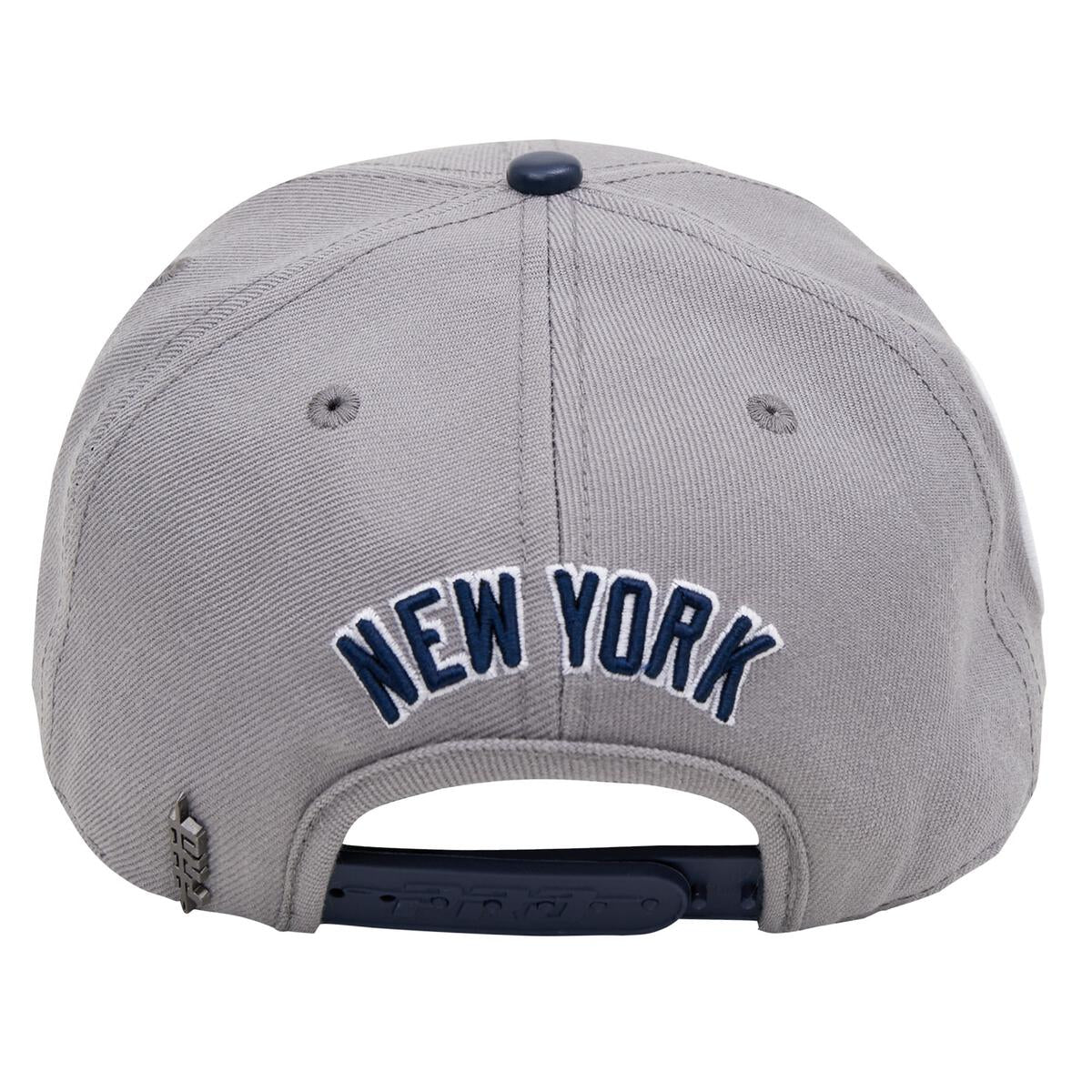 PRO STANDARD - NEW YORK YANKEES LOGO SNAPBACK HAT