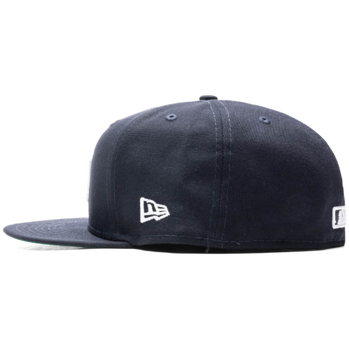 Men's New York Yankees New Era Navy Sidesplit 59FIFTY Fitted Hat