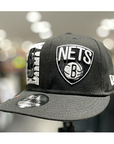 New Era - NBA 22 Draft Brooklyn Nets Snapback - Black/Grey