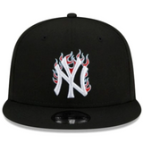 NEW ERA - MEN'S NEW YORK YANKEES TEAM FIRE SNAPBACK CAP - BLACK/LT.BLUE