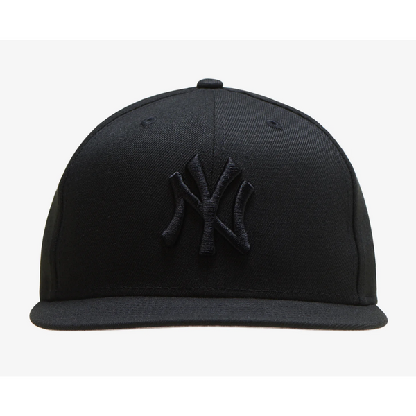 New Era Men's New York Yankees Blackout Basic 59FIFTY Fitted Hats