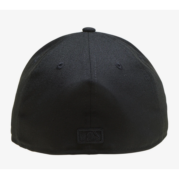 New Era Men's New York Yankees Blackout Basic 59FIFTY Fitted Hats